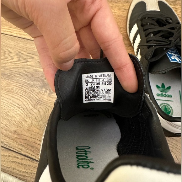 Adidas Sambas Vegan in Black Gum - Picture 6 of 13